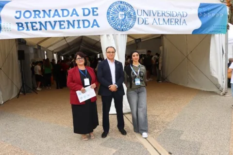 Imagen de la noticia: La UAL celebra su Jornada de Bienvenida con 24 expositores y medio centenar de actividades