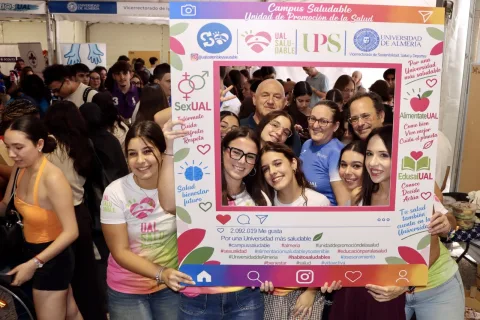 Imagen de la noticia: La UAL celebra su Jornada de Bienvenida con 24 expositores y medio centenar de actividades
