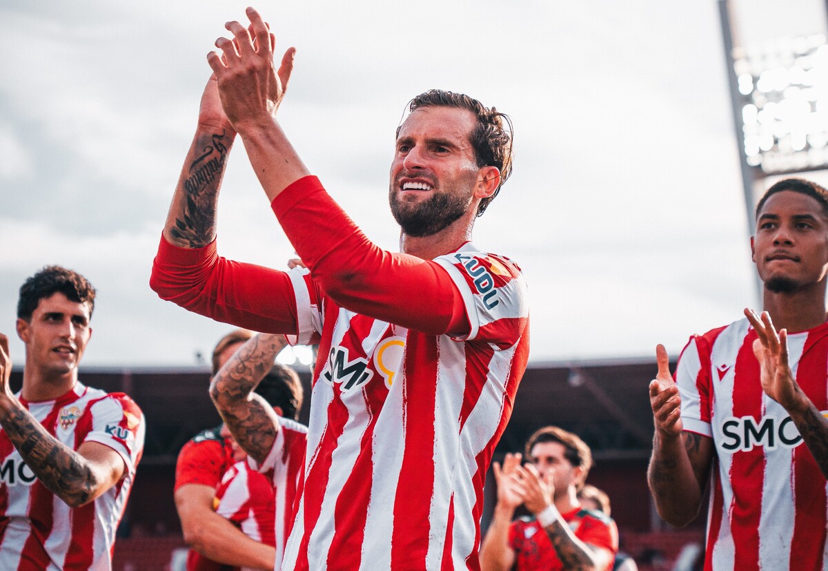 Imagen de la noticia: Leo Baptistao alcanza los 150 partidos con la UD Almería
