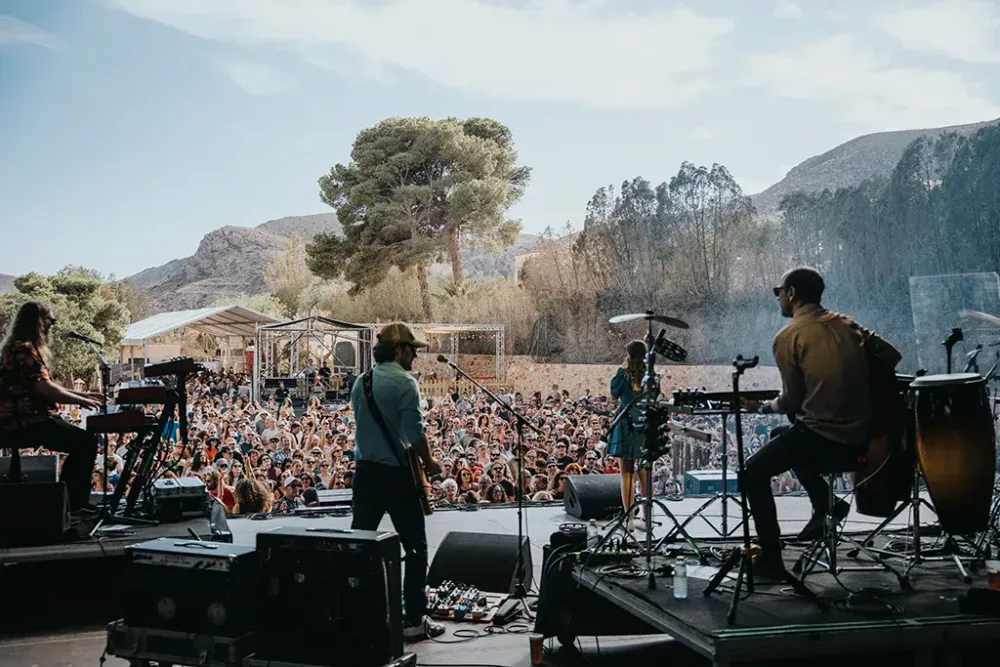 Image for the story: Otoño y Sal closes its third edition in Níjar with sold-out tickets and music in Cabo de Gata