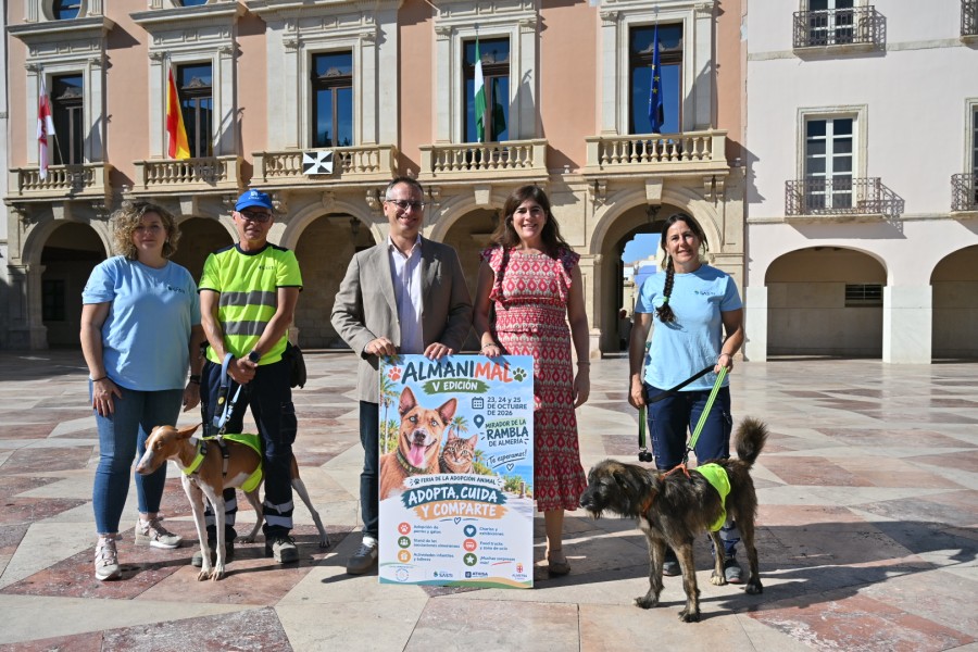 Imagen de la noticia: AlmAnimal lleva la feria de adopción animal al centro de Almería del 23 al 25 de octubre