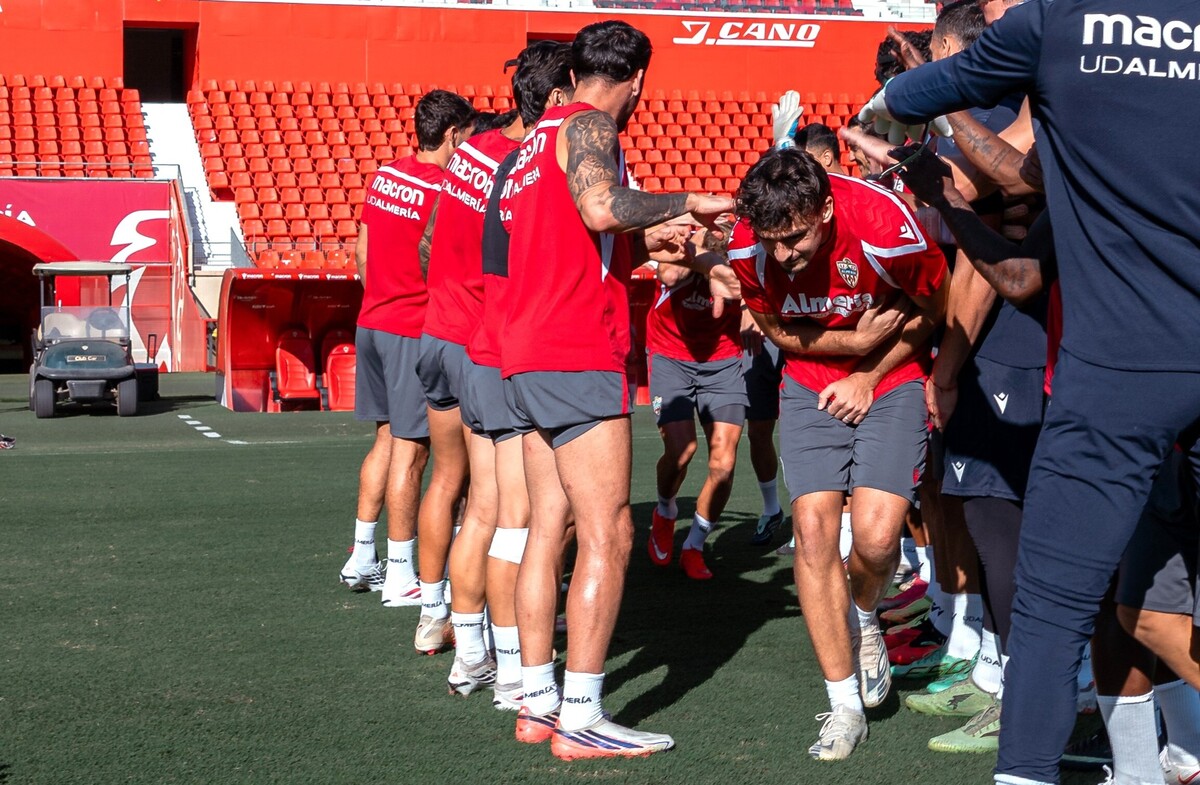 Imagen de la noticia: Gui Guedes vuelve a entrenar con el grupo y su vuelta a los terrenos de juego está cerca