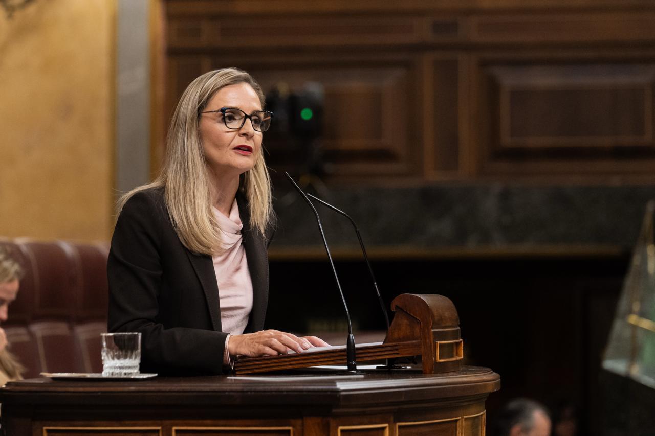 Imagen de la noticia: Entra en vigor la ley que reconoce a los funcionarios de prisiones como agentes de la autoridad