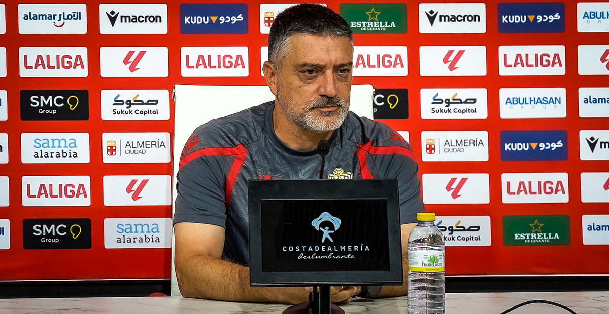 Imagen de la noticia: García Pimienta avisa de que la Real B es «más peligrosa que nunca»