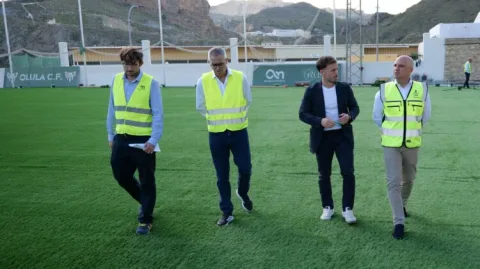 Imagen de la noticia: Olula del Río renueva el césped de su campo de fútbol con 300.000 euros de la Diputación
