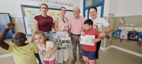 Image for the story: Vícar awards five students for their drawings on sustainable mobility