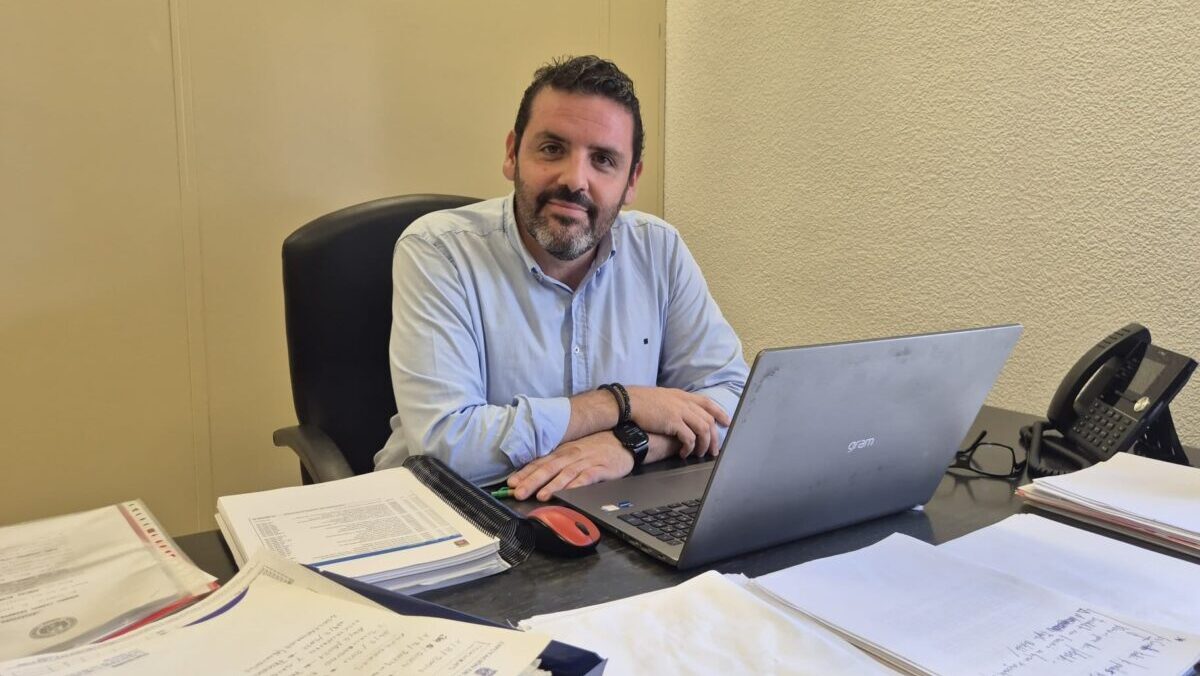 Imagen de la noticia: El PSOE pide que los presupuestos de la Diputación de 2027 repartan los fondos con criterios objetivos