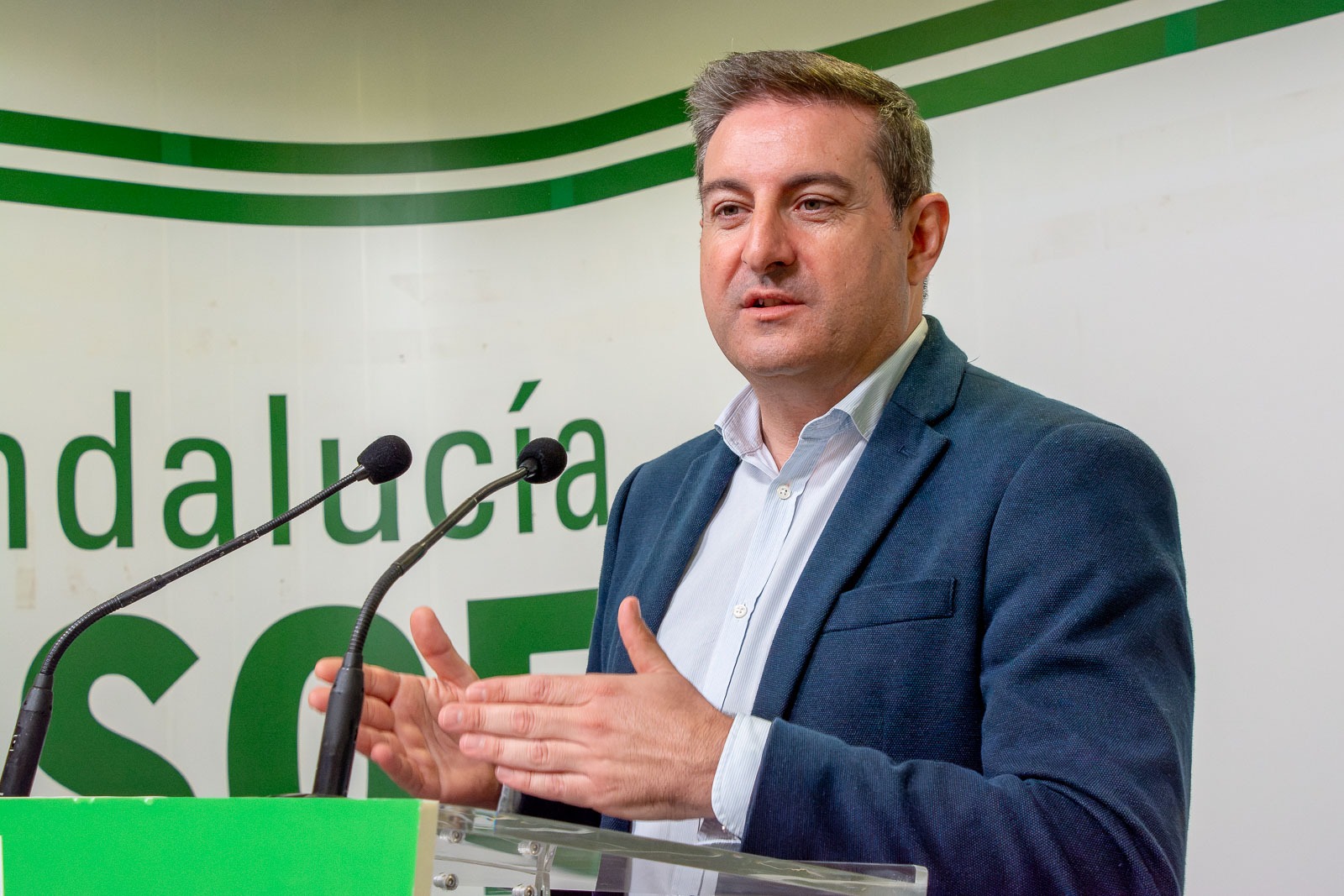 Image for the story: PSOE denounces four years without requesting cheaper flights for Almería