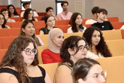 Imagen de la noticia: El Aula de Debate de la Universidad de Almería abre el curso con más de 70 inscripciones y dos itinerarios