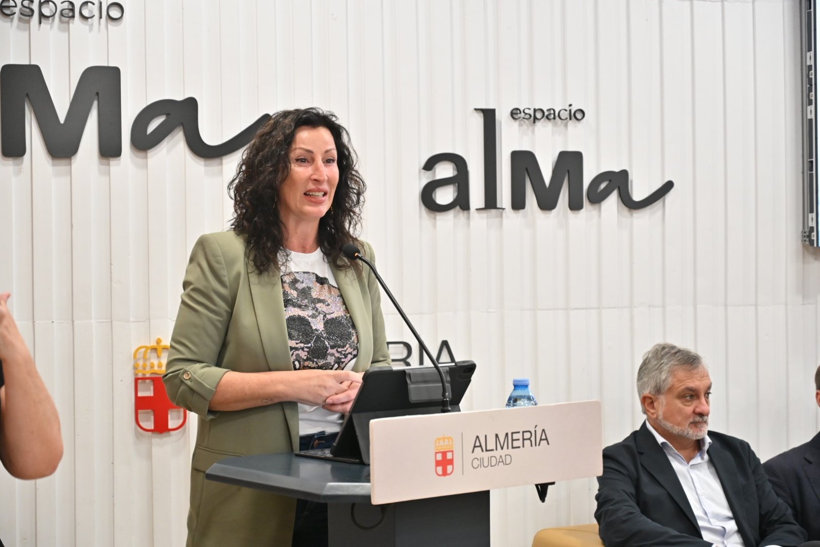 Imagen de la noticia: Almería reúne a expertos para combatir el edadismo y reivindicar el papel activo de las personas mayores