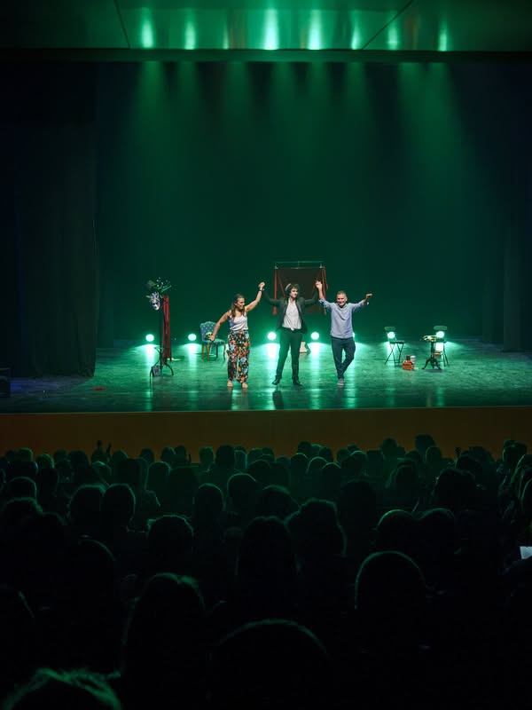 Imagen de la noticia: Alejandro Revuelta llena el Auditorio de Vera con su magia y agota las entradas