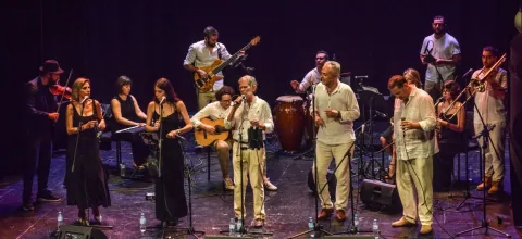 Imagen de la noticia: Vocal Vidas y Nuevos Aires llenan el Apolo en la sexta Noche de la Música Latina