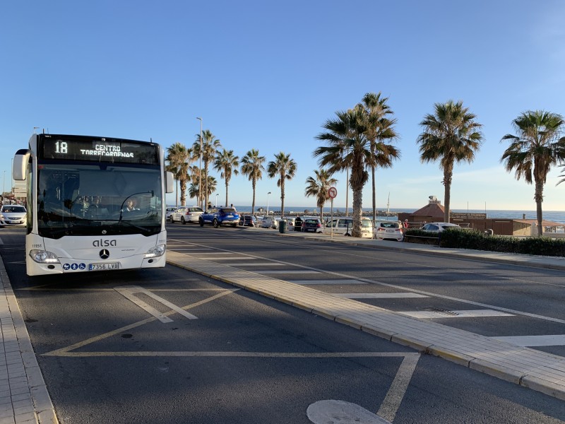 Imagen de la noticia: El Ayuntamiento pide responsabilidad a empresa y trabajadores ante la huelga del autobús urbano