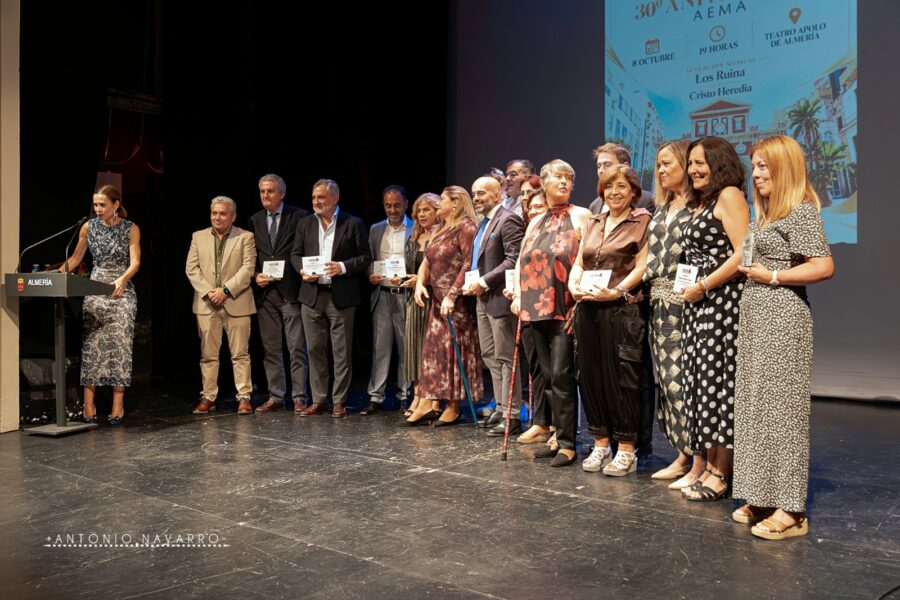 Imagen de la noticia: AEMA celebra sus treinta años con una gala en el Teatro Apolo de Almería