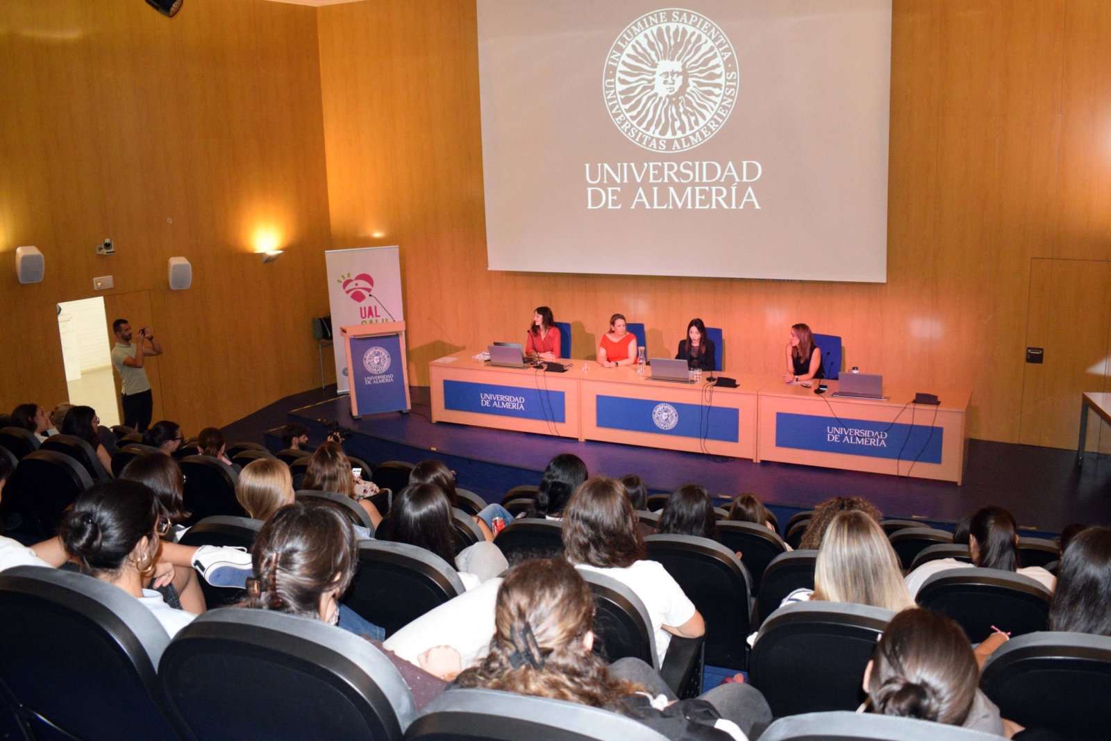 Imagen de la noticia: La UAL aborda en una jornada los efectos del tabaco y los vapeadores en la salud