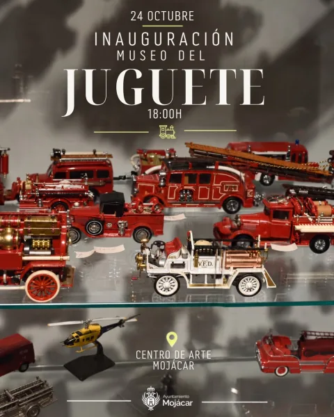 Imagen de la noticia: Mojácar programa club de lectura, teatro, una ruta nocturna y la apertura del museo del juguete