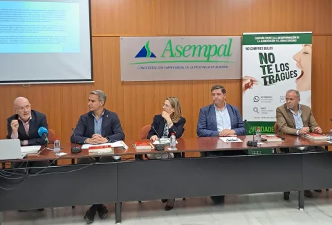 Image for the story: CAEA launches a campaign to stop hoaxes about food and mass consumption