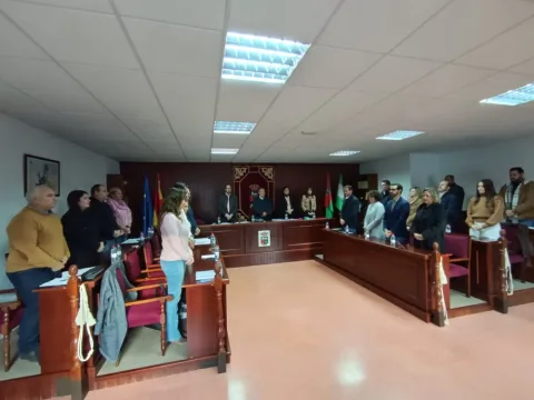 Imagen de la noticia: Vícar acondiciona sus dos cementerios y refuerza la seguridad para Todos los Santos