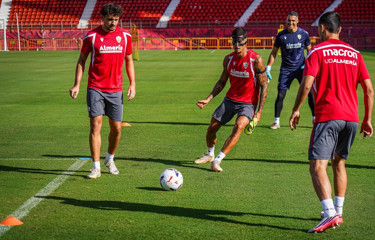 Imagen de la noticia: Gui Guedes recibe el alta competitiva y entra en la lista ante el Real Oviedo