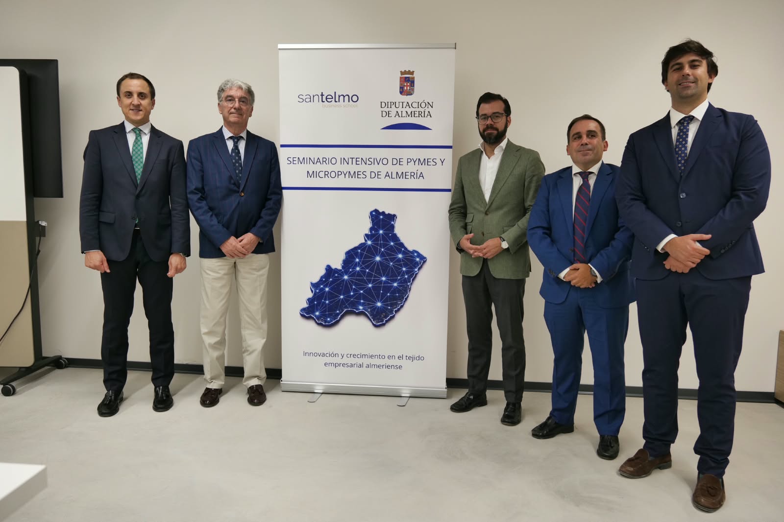 Imagen de la noticia: 57 empresarios y autónomos de la provincia completan el programa formativo SIPAL en Vera