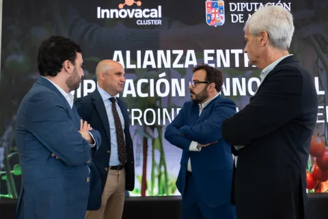 Imagen de la noticia: Diputación e Innovacal destinan 55.000 euros a la agroindustria